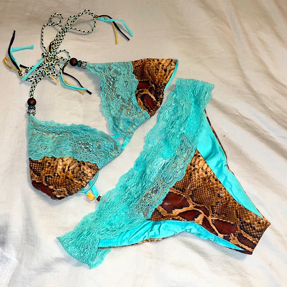 Beach bunny bikini